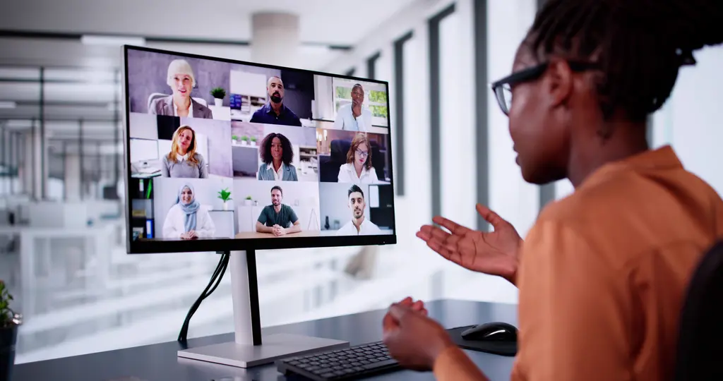 CRM cloud pour équipes distribuées : l’accès n’est qu’un débu CRM cloud pour équipes distribuées : l’accès n’est qu’un débu