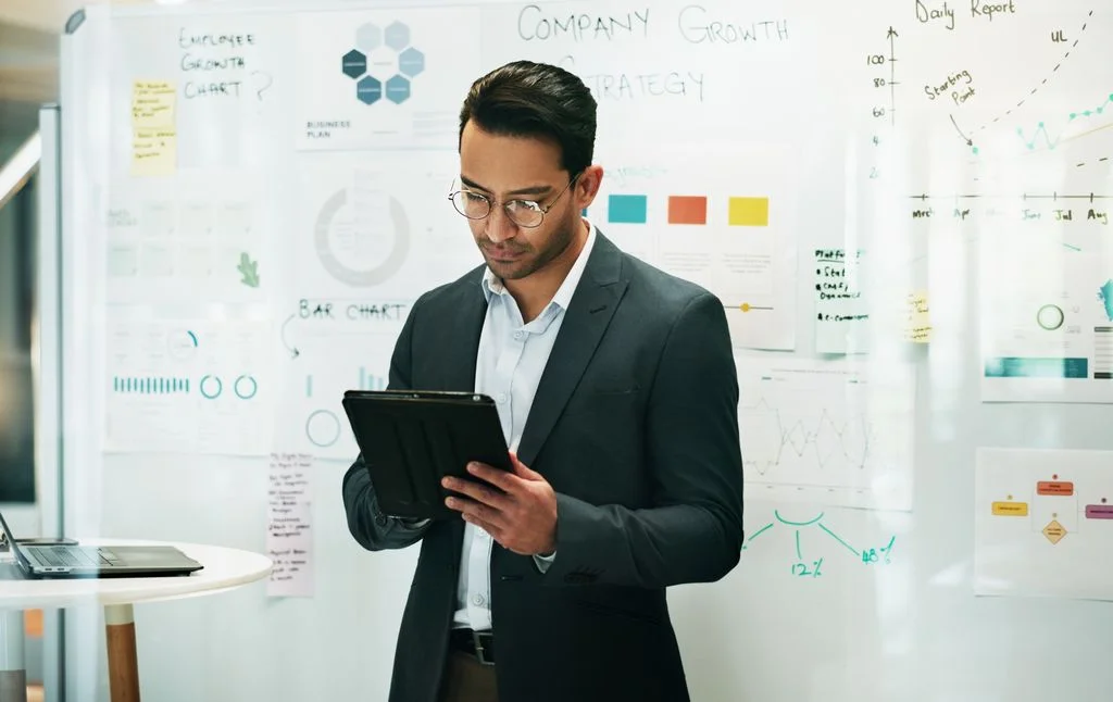 Meilleurs outils pour anticiper les tendances du marché en technologie et innovation