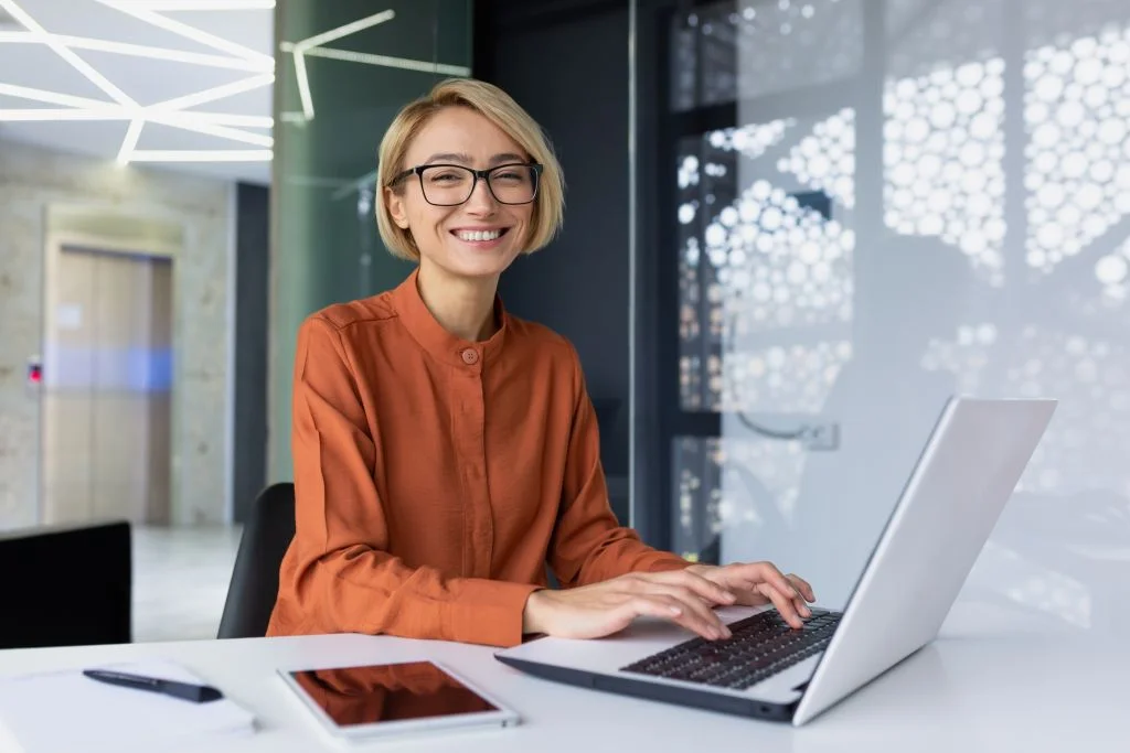 Rôle des Employeurs et de la Technologie