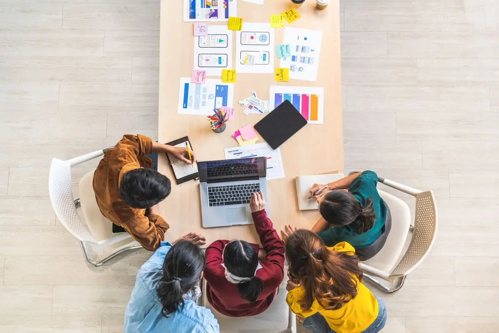 Le premier CRM du fondateur : quoi suivre avant le revenue operations Le premier CRM du fondateur : quoi suivre avant le revenue operations